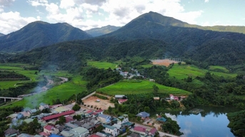 លើកកំពស់តួនាទីរបស់ជនមានកិត្យានុភាពក្នុងការកសាងជនបទថ្មី។