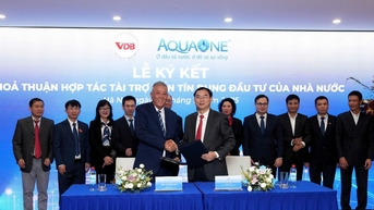 VDB បានចុះហត្ថលេខាលើកិច្ចព្រមព្រៀងសហប្រតិបត្តិការជាមួយ Aqua One ដើម្បីផ្តល់ប្រាក់កម្ចីសម្រាប់គម្រោងវារីអគ្គិសនី Huong Phung ។
