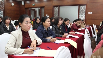 សមាជិក និងស្ត្រីជាង 160 នាក់បានចូលរួមក្នុងវគ្គបណ្តុះបណ្តាលស្តីពីការអភិវឌ្ឍន៍សេដ្ឋកិច្ចសមូហភាព សហករណ៍ និងផលិតផល OCOP ។