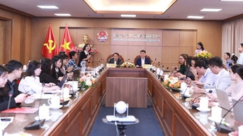 ស្នាដៃចំនួន ៨២ បានឈានចូលវគ្គចុងក្រោយនៃពានរង្វាន់សារព័ត៌មានជាតិលើកទី ៨ "ដើម្បីបុព្វហេតុអប់រំវៀតណាម"