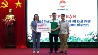 Nhiều tổ chức, cá nhân hỗ trợ Huế hơn 103 tỷ đồng để khắc phục hậu quả mưa lũ