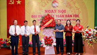 Chủ tịch UBND tỉnh Phan Huy Ngọc: Xây dựng thôn Bắc Yên trở thành thôn đi đầu, phát triển mọi mặt trong đời sống xã hội