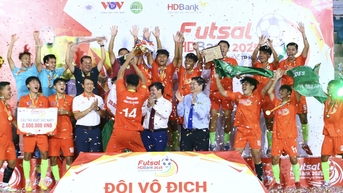 ឈ្នះការប្រកួតចុងក្រោយ សាកលវិទ្យាល័យកសិកម្ម និងរុក្ខាប្រមាញ់ទីក្រុងហូជីមិញ បានឈ្នះជើងឯកហ្វូតសាលសិស្ស។