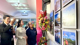 ផ្សព្វផ្សាយ​ស្មារតី​ហូជីមិញ​តាម​រយៈ​ការ​តាំង​ពិព័រណ៍​ស្នាដៃ​ថត​រូប​ឆ្នើម