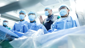 Việt Nam có thêm trung tâm thực hiện kỹ thuật thay van động mạch chủ qua đường ống thông