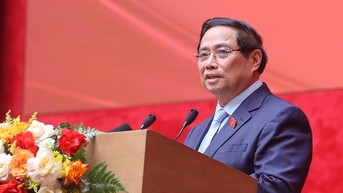 សម្តេចនាយករដ្ឋមន្ត្រី ដាក់ចេញពាក្យស្លោក ១៤ ឃ្លា សម្រាប់ការពារសន្តិសុខ សណ្តាប់ធ្នាប់ នៅថ្នាក់មូលដ្ឋាន