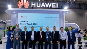 Huawei FusionSolar ghi dấu ấn tại Vietnam Energy Week 2025