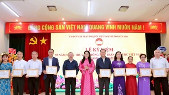 Yen Hoa Ward លើកកំពស់កម្លាំងនៃសាមគ្គីភាពដ៏អស្ចារ្យ