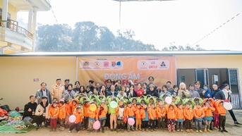 ប៉ូលីស Son La - ភ្ជាប់ចលនាត្រាប់តាម "កិច្ចការស៊ីវិលដែលមានជំនាញ" ជាមួយនឹងការងារធានាសន្តិសុខនិងសណ្តាប់ធ្នាប់