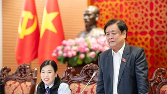 Phó Chủ tịch Quốc hội Lê Minh Hoan dự phiên họp toàn thể Ủy ban Khoa học, Công nghệ và Môi trường