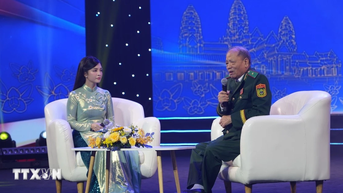 Sỹ quan trẻ Việt Nam-Campuchia chung tay bảo vệ biên giới hòa bình, hữu nghị