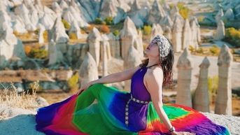 Người phụ nữ Việt đi 80 nước và sự cố "mắc kẹt" ở biên giới Tây Phi