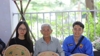 Đánh thức di sản trong lòng thế hệ trẻ bằng Nón ngựa Phú Gia