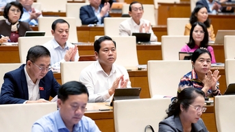 ស្រាវជ្រាវលើប្រាក់បៀវត្សរ៍ពិសេសសម្រាប់បុគ្គលិកពេទ្យ ពិនិត្យ និងកែសម្រួលសារាចរណែនាំលេខ ១៩ ស្តីពីរង្វាន់ និងវិន័យសម្រាប់និស្សិត