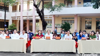 Dong Xoai ចាប់ផ្តើមខែសកម្មភាព "សមភាពយេនឌ័រ និងសុវត្ថិភាពសម្រាប់ស្ត្រីក្នុងយុគសម័យឌីជីថល"