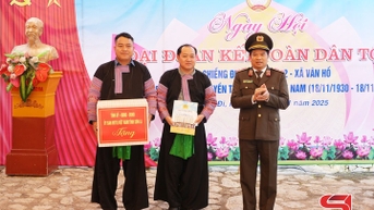 Giám đốc Công an Sơn La dự Ngày hội Đại đoàn kết toàn dân tộc