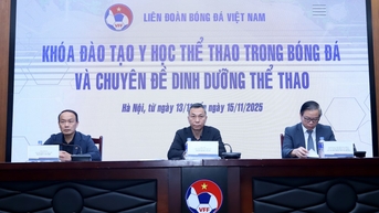 ពិធីបើកវគ្គបណ្តុះបណ្តាលវេជ្ជសាស្ត្រកីឡា ក្នុងសិក្ខាសាលាអាហារូបត្ថម្ភកីឡាបាល់ទាត់