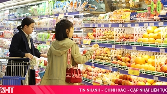 ឧស្សាហកម្មលក់រាយជំរុញការប្រើប្រាស់ដោយរំពឹងថានឹងមានរបកគំហើញនៅក្នុង "រដូវមាស"