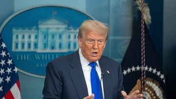 ប្រធានាធិបតីអាមេរិកចុះហត្ថលេខាលើវិក័យប័ត្រចំណាយ បញ្ចប់ការបិទរដ្ឋាភិបាលយូរបំផុតក្នុងប្រវត្តិសាស្ត្រ