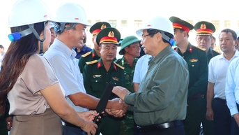 Thủ tướng Chính phủ Phạm Minh Chính kiểm tra, chỉ đạo công tác khắc phục hậu quả thiên tai tại tỉnh Gia Lai