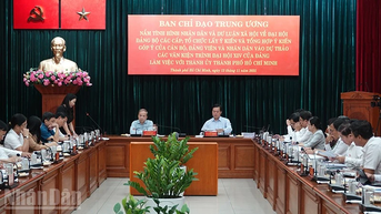 បន្ត​ជំរុញ​ការ​ឃោសនា និង​ផ្សព្វផ្សាយ​ឲ្យ​បាន​ទូលំទូលាយ​នូវ​ខ្លឹមសារ​នៃ​សេចក្តី​ព្រាង​ឯកសារ​ដែល​បាន​ដាក់​ចូល​ក្នុង​មហាសន្និបាត​បក្ស​ជាតិ​លើក​ទី​១៤​។