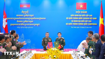 ការផ្លាស់ប្តូរមិត្តភាពការពារព្រំដែនវៀតណាម-កម្ពុជា៖ រដ្ឋមន្ត្រីទាំងពីរជួបពិភាក្សា