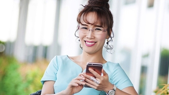 អាជីវកម្មពីរដែលដឹកនាំដោយមហាសេដ្ឋី Nguyen Thi Phuong Thao គឺជាក្រុមហ៊ុនធំជាងគេនៅវៀតណាម។