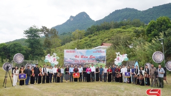 កម្មវិធីហ្គេម "ត្រឡប់ទៅភូមិខ្ញុំ" នៅឃុំជៀងឡា