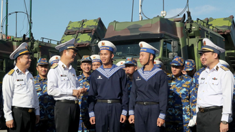 ឧត្តមនាវីឯក Nguyen An Phong៖ បញ្ជាការដ្ឋានកងទ័ពជើងទឹកភូមិភាគទី១ ផ្តោតសំខាន់លើការលើកកំពស់គុណភាពហ្វឹកហ្វឺន