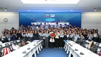 Tình cảm đặc biệt của Đại sứ Singapore với thế hệ trẻ Việt Nam