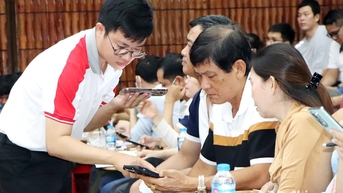 គ្រួសារធុរកិច្ចជិត 1,000 ចូលរួមក្នុងកម្មវិធីបណ្តុះបណ្តាលដើម្បីបំប្លែងគំរូពន្ធដុំទៅជាគំរូពន្ធដែលបានប្រកាស។