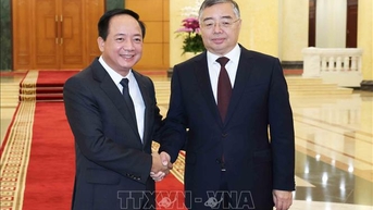 Trưởng Ban Tuyên giáo và Dân vận Trung ương Trịnh Văn Quyết hội đàm với Trưởng Ban Tuyên truyền Trung ương Đảng Cộng sản Trung Quốc Lý Thư Lỗi