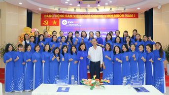 Nâng tầm vai trò phụ nữ ngành điện