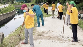 ដឹកនាំ​ចលនា​កសិករ​អនុវត្ត​ដំណោះស្រាយ​សមាជ​បក្ស​គ្រប់​លំដាប់ថ្នាក់