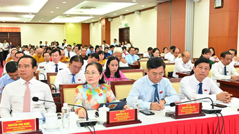 ថ្ងៃនេះ សម័យប្រជុំលើកទី៥ នៃក្រុមប្រឹក្សាប្រជាជនទីក្រុងហូជីមិញ បានពិភាក្សាយ៉ាងស៊ីជម្រៅអំពីសោភ័ណភាពទីក្រុង។