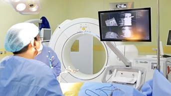 Thoát vị đĩa đệm nặng: Điều trị sớm, tránh liệt vĩnh viễn