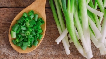 Loại lá rẻ nhất chợ Việt lại là "thuốc quý" ngừa ung thư