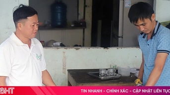 Người trưởng thôn hăng say giúp bà con thoát nghèo