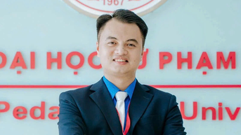 Thủ khoa trường sư phạm từng học đại học 10 năm