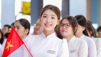 Những bài thơ hay ngày 20/11 tặng thầy cô giáo năm 2025