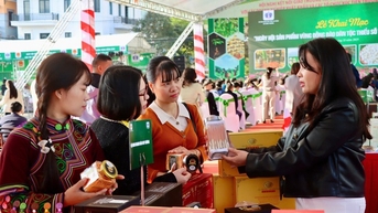 Khai mạc Ngày hội sản phẩm vùng đồng bào dân tộc thiểu số và miền núi phía Bắc