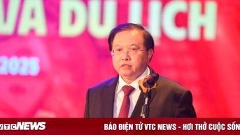 Bộ VHTTDL trao thưởng 50 triệu đồng cho sáng tác hay về ngành văn hóa
