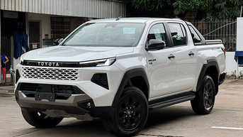 Toyota Hilux 2026 nhận cọc tại Việt Nam, hứa giao xe trước Tết