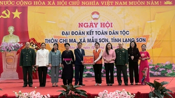 Ngày hội đại đoàn kết toàn dân tộc tại thôn Chi Ma, xã Mẫu Sơn