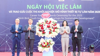 ពិព័រណ៍ការងារ និងពិធីប្រគល់រង្វាន់នៃការប្រកួតប្រជែងចាប់ផ្តើមអាជីវកម្ម គំរូឧបករណ៍ DIY ឆ្នាំ 2025