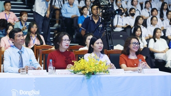 Báo và Phát thanh, Truyền hình Đồng Nai tổ chức tọa đàm truyền hình trực tiếp ‘Khi dải ruy băng đỏ hóa nắng mai’