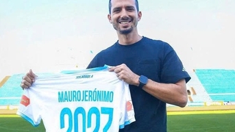 Nhà vô địch V-League có huấn luyện viên mới