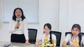 សម្ព័ន្ធសហជីពនៃវួដ Tan Ninh និង Gia Loc បានចុះហត្ថលេខាលើកិច្ចព្រមព្រៀងសហប្រតិបត្តិការលើសុខុមាលភាពសម្រាប់សមាជិកសហជីព និងកម្មករជាមួយការិយាល័យប្រៃសណីយ៍ក្នុងតំបន់។