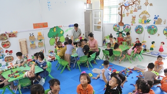 Từ nay đến năm 2030, trẻ mầm non, tiểu học ở Quảng Ninh được uống sữa miễn phí