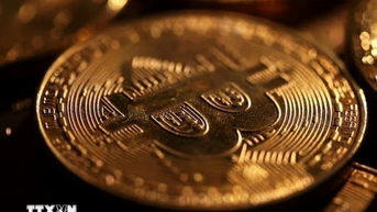 Bitcoin giảm xuống mức thấp nhất trong sáu tháng